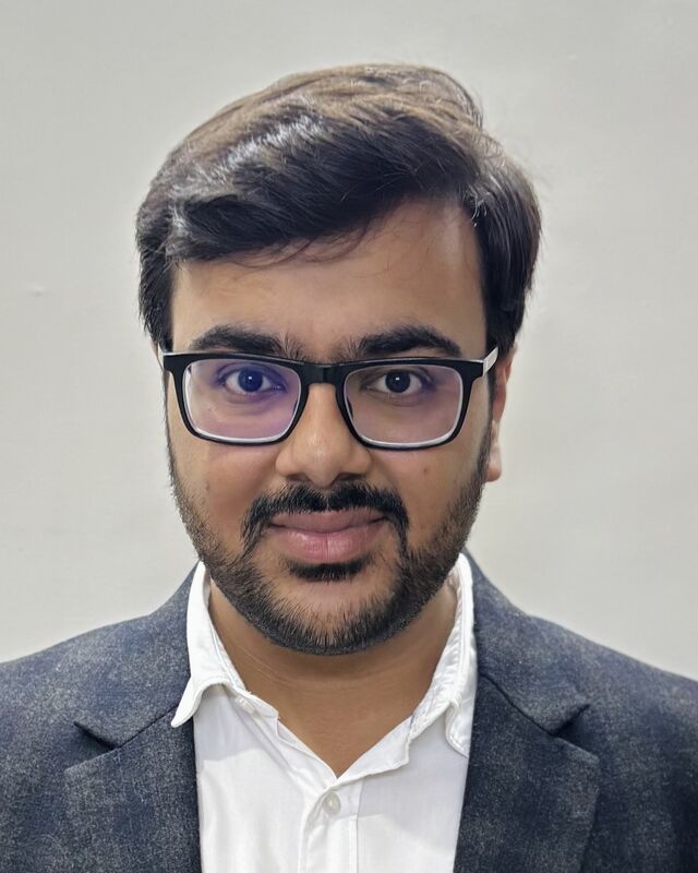 Portrait of Girish Arora